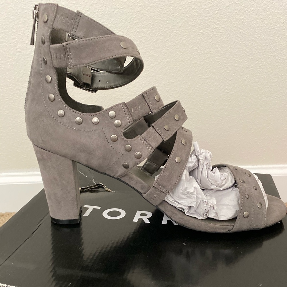 Gently used Gray gladiator heeled sandals 13W